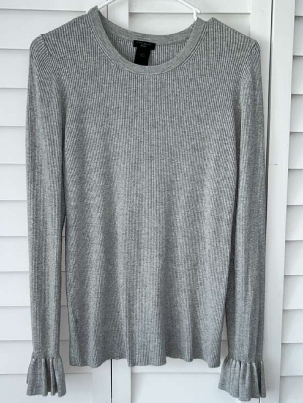 Ann Taylor Factory Gray Ribbed Sweater Petite LP Bell Sleeve - Picture 2 of 11